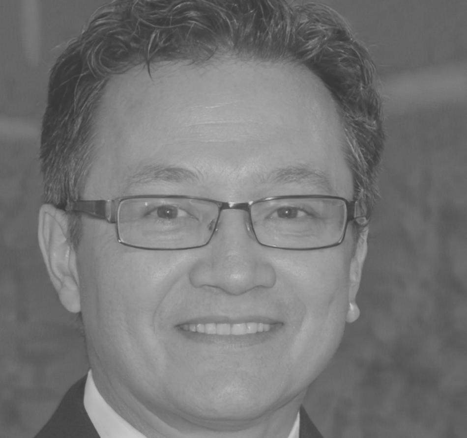 Tobias Lund, financial education specialist and international student advisor